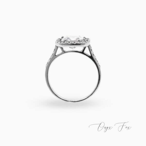 stříbrný zásnubní prsten
