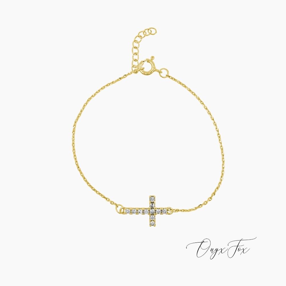 zlatý náramek křížek s kamínky šperky onyx fox kulatý