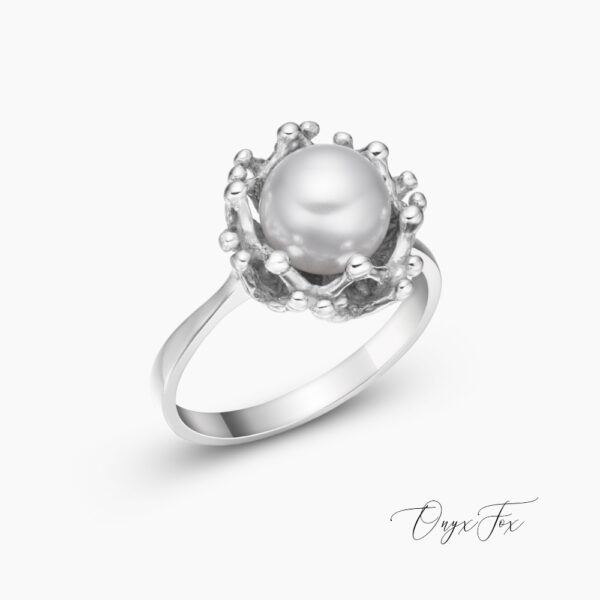 stříbrný prsten s perlou