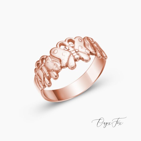 Penelope prsten s motýlky růžové zlato onyx fox z úhlu