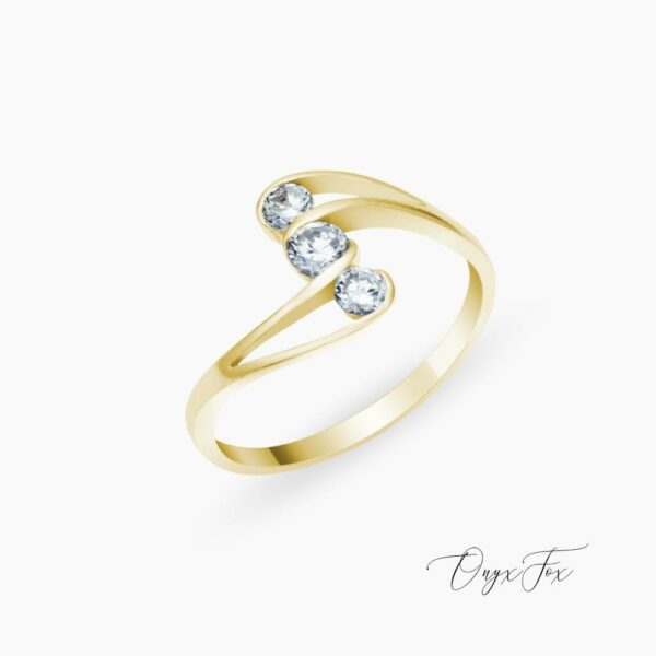 Jade zlatý prsten se zirkony šperky onyx fox z úhlu
