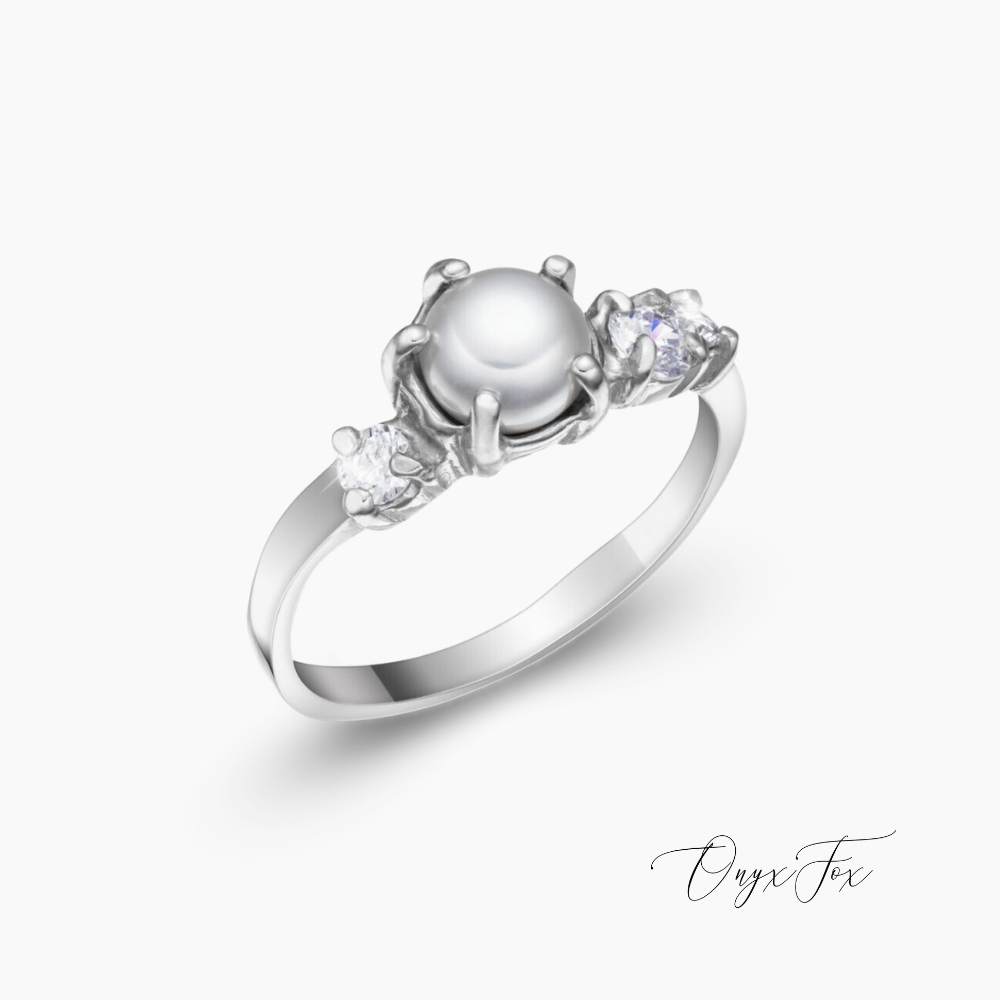 Iliana stříbrný prsten s perlou onyx fox z úhlu