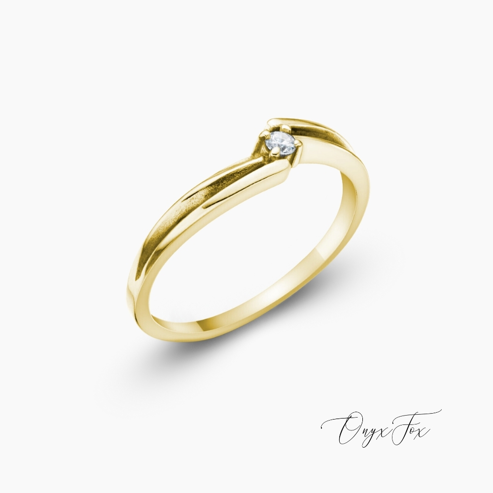 Michelle zlatý prsten onyx fox z úhlu
